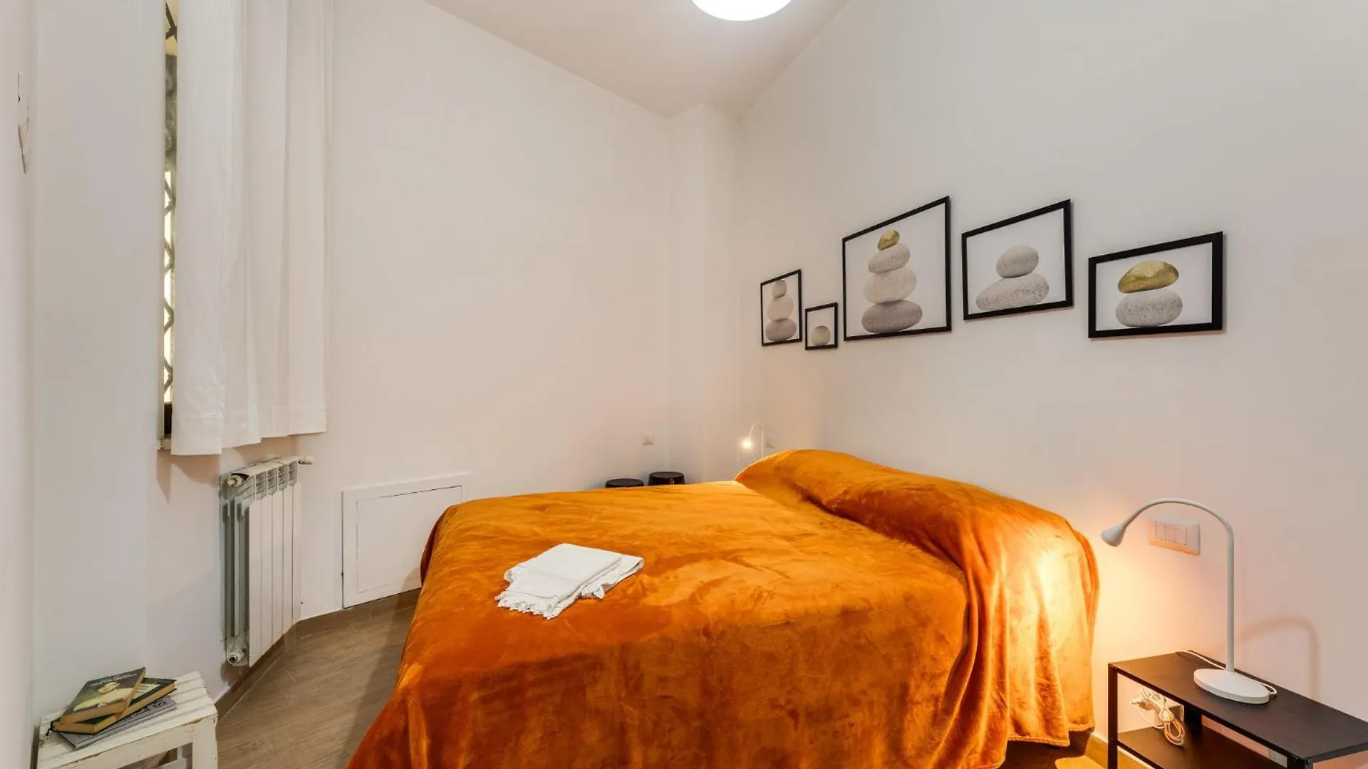 Roger Apt Rome Apartment