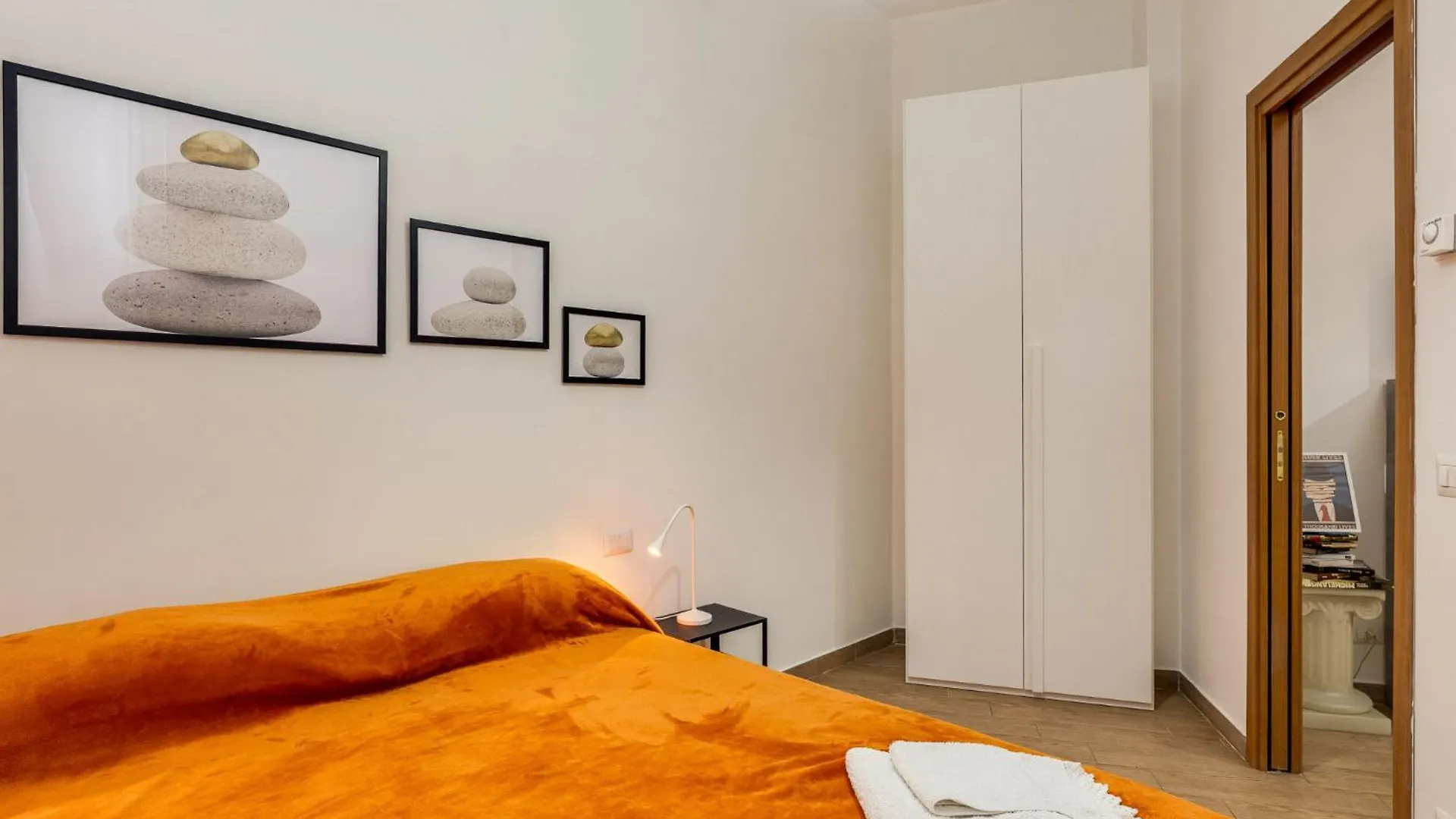 Roger Apt Rome Apartment